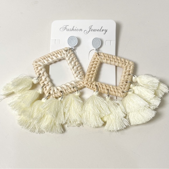 💛Bohemian Rattan Earring | Lightweight |Brand New 💛 - Picture 1 of 6